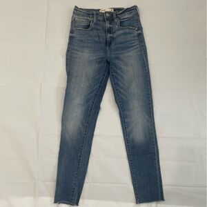 👖 Garage Light Blue Distressed Skinny Jeans – Women’s Size 3 👖